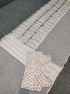 La plus belle broderie Georgette blanche de styliste, sari à volants avec miroir, travail à la main et sans bordures pour fête de mariage - Product Image 4