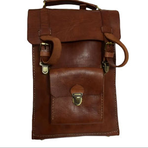 Mochila de Cuero Genuino Estilo Vintage con Elegante Patrón de Letras y Cierre de Cremallera para Viajes, Modelo Moroccansoul 062 - Product Image 1