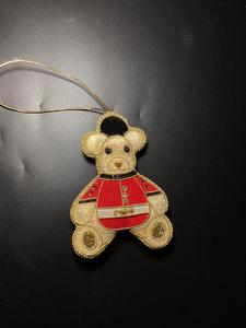 Fait sur mesure en forme de tasse brodé à la main perlé paillettes Zardozi brodé ornements de Noël pour accrocher sur l'arbre de Noël - Product Image 3