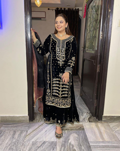 Vente chaude robes de mariée de qualité supérieure nouveau haut-bas Dupatta lourd broderie séquence travail Midi longueur excellentes fêtes - Product Image 4