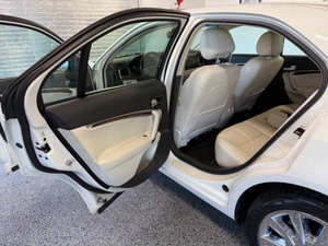 Lincoln MKZ Híbrido 2012 Usado, Volante a la Izquierda - Product Image 4