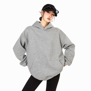 Sweat à capuche oversize pour femme Pure Aura, en molleton 100% coton, respirant, écologique, coupe-vent, avec option logo frontal, confortable et douillet - Product Image 2
