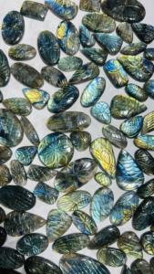 หินอัญมณีแกะสลักจากลาบราดอไรต์ธรรมชาติสวยงามทำจากคริสตัลดิบขัดเงาตกแต่งบ้านตามสั่ง - Product Image 2