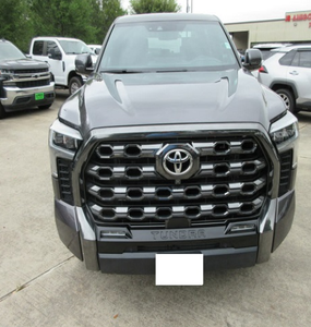 Toyota Tundra Platinum CrewMax Cab RWD 2022 Usada (LHD/RHD) - Product Image 1