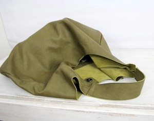 Sac Hobo à Bandoulière en Cuir Vert, Grand Fourre-Tout Surdimensionné de Chaque Jour, Fermeture à Glissière et Logo Personnalisé, LHB-0092 - Product Image 6