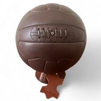 Geoffrey – Base en bois portable, durable et écologique, en feutre de velours, pour ballons de football et de basketball, gravée au laser, en bois brun, universelle