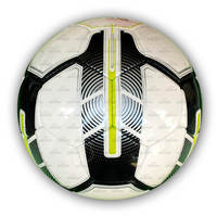 2025 Ballon de football professionnel de haute qualité cousu à la main Football en PVC à 4 couches avec vessie en Latex Vente en gros directe Sialkot