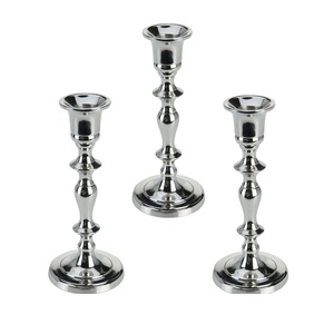 เชิงเทียนขาตั้งเชิงเทียนโลหะตกแต่งบ้านทำด้วยมือเชิงเทียนทอง - Product Image 3