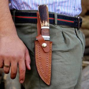 Cuchillo de caza y desollado de acero de Damasco personalizable DIY con mango de asta y hueso, funda de cuero genuino, supervivencia al aire libre, OEM, venta al por mayor - Product Image 2