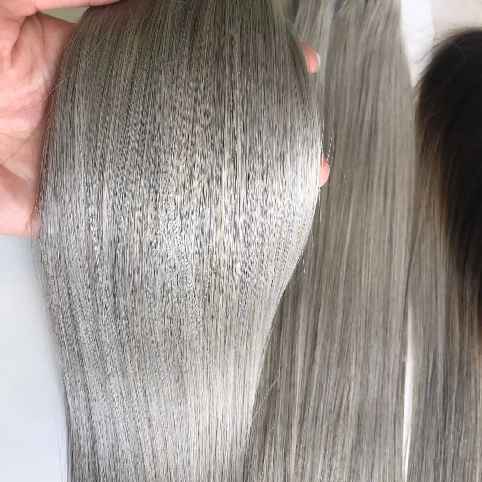 Wholesaler Natural Light Grey Hair Weft Bundles Raw Vietnamese Human Hair Extensions For Beautiful Woman