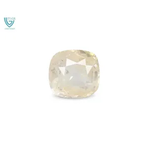 Saphir Jaune Naturel de 3,83 Carats (Pukhraj) - Pierre Précieuse Facettée Taille Émeraude - Product Image 1