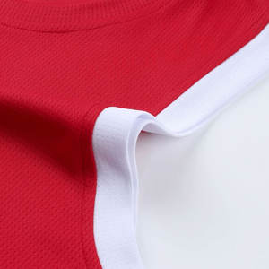 Uniforme de Baloncesto Personalizado de Alta Calidad con Nuevo Diseño Unisex, Logotipo Personalizado, Transpirable, Estampado, Cuello Redondo, Sin Mangas - Product Image 3