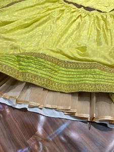 Lehenga choli-ropa de boda para novia, seda crepé con codificación y trabajo de secuencia, Color amarillo especial, Haldi, hermoso, venta al por mayor - Product Image 4