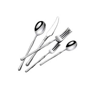 ชุดช้อนส้อมสแตนเลสสีทองเงินหรูหราสำหรับร้านอาหารและงานเลี้ยง - Product Image 1