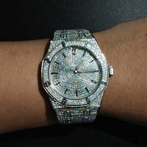 Pour Out Hip Hop affaires montre de luxe en acier inoxydable argent Rock Rap Full Bling Bling Street Watch Quartz étanche glacé brillant - Product Image 4