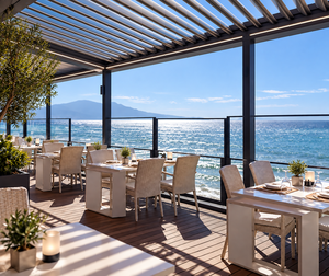 Pergola rétractable WISE COMPANY en aluminium écologique avec toit à lamelles pour espaces de vie extérieurs modernes - Product Image 6