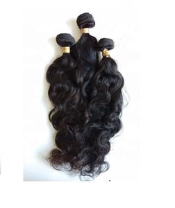 Extensions de cheveux indiens bruts non traités de meilleure qualité pour les femmes noires trame de dentelle à cuticules alignées avec style ondulé - Product Image 1