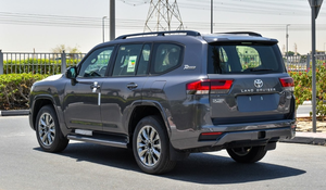 Landcruiser SUV DIESEL 5 places, modèle 2020, d'occasion, sièges en cuir, régulateur de vitesse adaptatif - Product Image 4