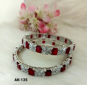 Meilleure Qualité Adorable AD Fashion Bracelets pour Mariages Ensemble de Bracelets de Mariée Disponible en Gros de l'Inde à Bas Prix - Product Image 1