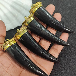 Collier pendentif en corne de buffle, bijoux tribaux naturels et durables pour femmes, haute qualité - Product Image 1