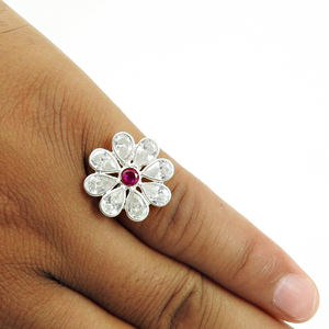 Fabuloso diseño 925 plata esterlina Zirconia cúbica blanca forma de flor de rubí anillo delicado para aniversario boda joyería hecha a mano - Product Image 3