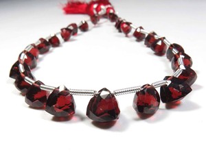 Alta calidad Natural Mozambique granate facetado Briolette cuentas africano rojo 9 ''hebra piedras preciosas sueltas 6-9mm corte - Product Image 5