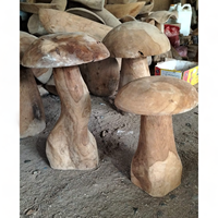 Gran Escultura de Hongo Tallada en Madera de Teca Náutica Antigua con Temática Floral para Decoración de Hogares, Hoteles y Restaurantes en Indonesia