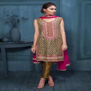 Kanya Fancy Garments IAN/PKSTNI Elegante Salwar Kameez de Novia con Bordado Pesado y Hermoso Trabajo ZARDOZI, Largo hasta el Suelo - Product Image 3