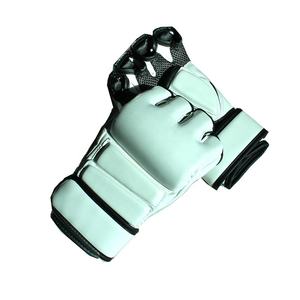 Gants de combat MMA axés sur les réalisations conçus pour la boxe - Product Image 2