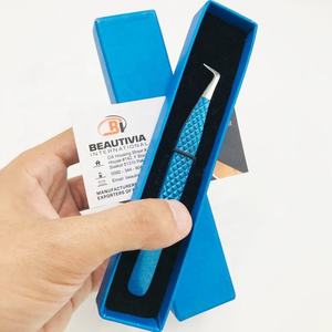 Pinzas de pestañas de 90 grados de brillo azul, herramienta de belleza de acero inoxidable sostenible puntiaguda para extensiones de pestañas de etiqueta privada - Product Image 6