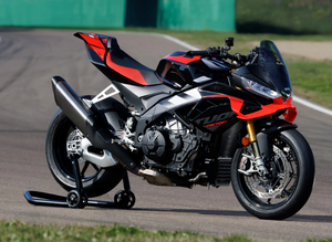 PRÊT À COURRER : NOUVELLE MOTO SPORTIVE APRILIA TUONO V4 FACTORY 1100 (1 099 CC) 2026, HOMOLOGUÉE ROUTIERE, PRÊTE À LA LIVRAISON - Product Image 3