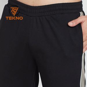 Nuevo personalizado de buena calidad estilo único impreso hombres chándal Último precio cómodo tela hombres chándal conjunto - Product Image 6