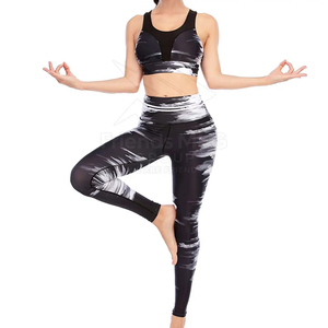 Women Yoga <b>Set</b> Breathable Seamless High Waist Leggings Racerback Square Neck Crop Top Full Length Printed Spandex Polyester <b>Set</b> - Product Image 4