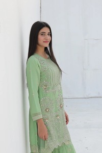 ผ้าชิฟฟ่อนแท้ลาย salwar kameez ผ้าชีฟองปักลายสวยงามสำหรับปาร์ตี้ - Product Image 5