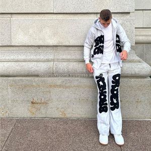 Fabricante de ropa personalizada, sudadera con parche bordado desgastado con lavado ácido, pantalones de chándal acampanados, conjuntos recortados con capucha - Product Image 4