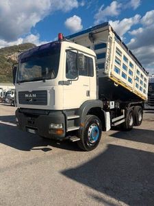 Camion MA N TGA 460 a 3 assi con cassone ribaltabile, doppie ruote posteriori, motore a combustione interna, cambio automatico, Euro 5 - Product Image 2