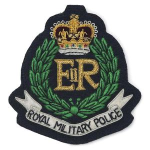 Blazer de poche Northamptonshire personnalisable brodé à la main Badge en fil métallique en cuir Broderie d'uniformes avec logo personnalisé - Product Image 6