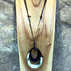 สร้อยคอจี้เขาควาย งานฝีมือจากธรรมชาติ เครื่องประดับชนเผ่าสำหรับผู้หญิง คุณภาพสูง - Product Image 1