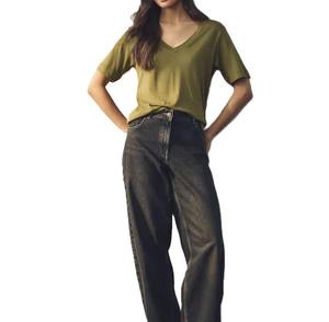 Nouvelle mode demi-manches femmes T-Shirt dernière conception confortable coupe ample col en V vêtements d'été utilisation en plein air couleur vert olive - Product Image 2