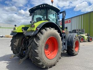 Tractor Agrícola Claas AXION 880 2021 de 230 CV con Tracción en las 4 Ruedas, Transmisión de Engranajes, Motor FPT, Bomba, Caja de Cambios y Rodamientos - Alta Productividad, Garantía de 3 Años - Product Image 4