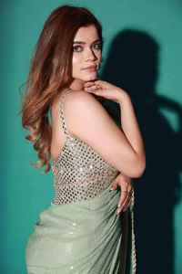 La plus belle collection de saris Seqwance de Fabzone Vêtements et accessoires musulmans traditionnels - Product Image 2