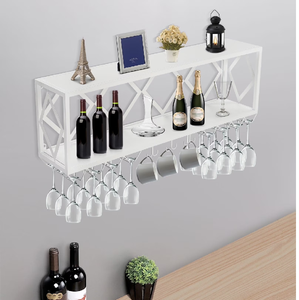 Porta copas de vino de metal con diseño de espiral. Estética vintage de hierro forjado para tu mesa. Disponible a precio de mayoreo. - Product Image 2