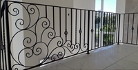Rampe d'escalier de balcon en verre moderne personnalisable, poteaux résistants aux UV, résistants à l'eau, résistants à la rouille, plus de 5 ans, Sparxwizz