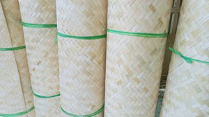 Rollo de cincha de bambú tejido para producción de muebles cincha de bambú decorativa al por mayor Vietnam - Product Image 3