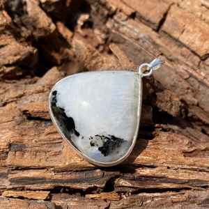 Pendentif en pierre de lune en forme de cœur fait à la main, collier en argent sterling 925, bijoux pour femmes, cadeau romantique - Product Image 2