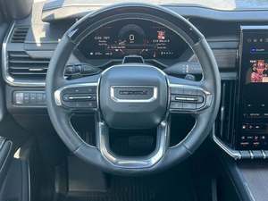 GMC Acadia Denali AWD 2024 USADO, Asientos de Cuero, Interior Oscuro, Control de Crucero Adaptativo, Neumáticos R19, Techo Panorámico - Product Image 2