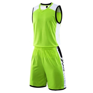 Uniformes Deportivos Personalizados con MOQ Bajo para Clubes de Entrenamiento, Impresión por Transferencia de Calor con Gráficos Personalizados, Reversibles, Transpirables y que Absorben la Humedad - Product Image 2