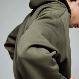 เสื้อฮู้ดผ้าฟลีซพิมพ์ลายตามสั่งสำหรับผู้ชาย คุณภาพสูง หนานุ่ม เหมาะสำหรับฤดูหนาว ลายเรียบ คอฮู้ด - Product Image 3