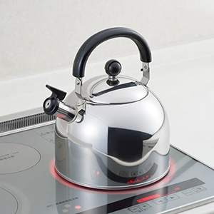 กาต้มน้ำแบบมีเสียงหวีด ยี่ห้อโยชิคาวะ ผลิตในญี่ปุ่น 2 ชิ้น ทำจากโลหะ ใช้กับเตาได้ ทำความสะอาดง่าย - Product Image 2