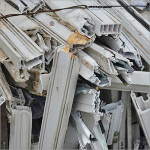 Déchets de fenêtres en PVC-U, déchets de tuyaux en PVC, déchets de tubes rigides en PVC, matière de rebroyage antistatique résistante aux produits chimiques à vendre - Product Image 1